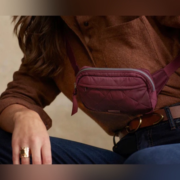 Vera Bradley Mini Belt Bag. - Picture 3 of 12